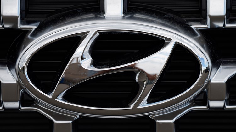 Hyundai, Kia recall 281,000 SUVs, warn owners to park outside