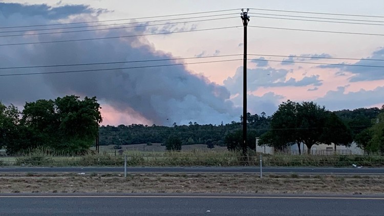 700-acre wildfire in Central Texas now 40% contained