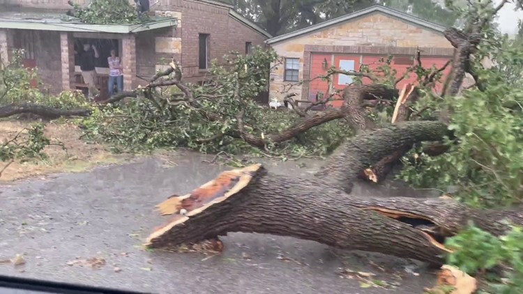 Hood County city sees damage, power outages after strong storm moves through