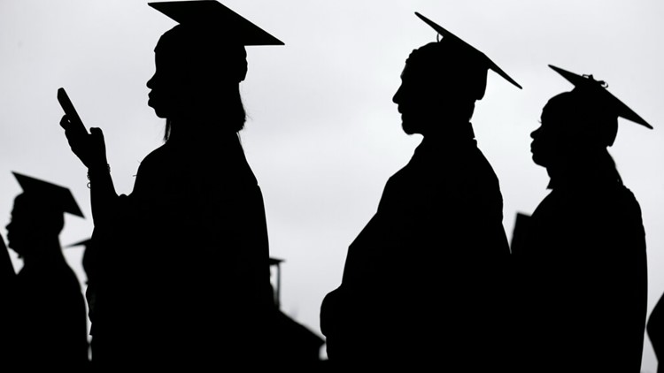 Yes, eligible public service workers can still get full federal student loan forgiveness