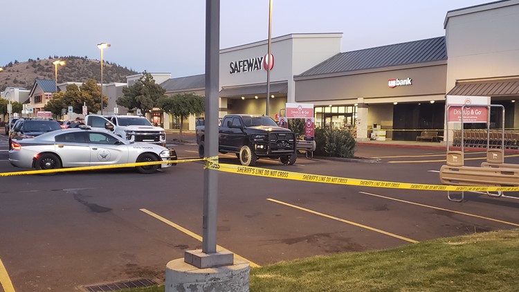 Three dead following shooting at Safeway store in Oregon