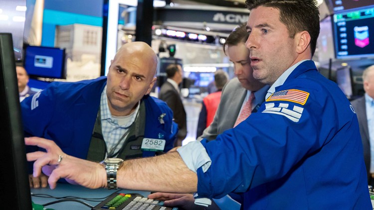 Wall Street closes lower, adding to last week’s losses