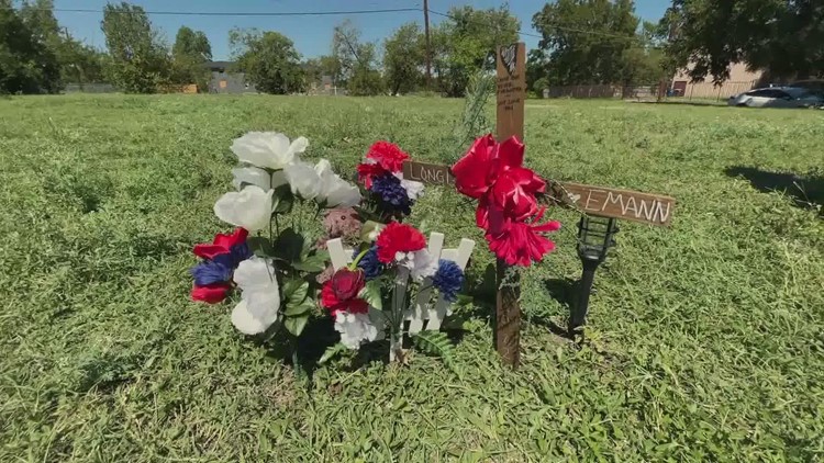 Dallas Police: Two teens shot in separate incidents just a day apart