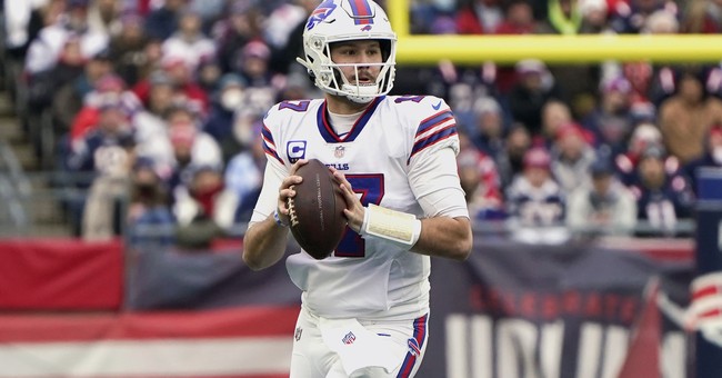 Monday Night Football Doubleheader: Bills Dominate Against Titans, Eagles Take Care of Business Against Vikings