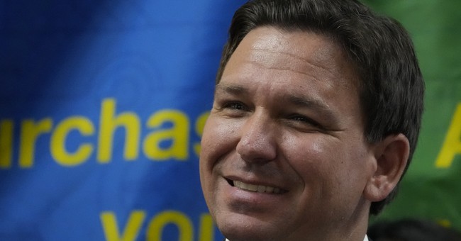 DeSantis Lands Solid Jabs on Biden, ‘Hair Gel’ Newsom Over Migrant Busing ‘Investigation’ Calls