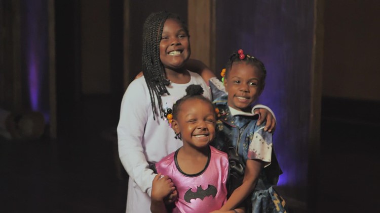 ‘God, please help us get adopted’: 3 sisters praying for their forever home