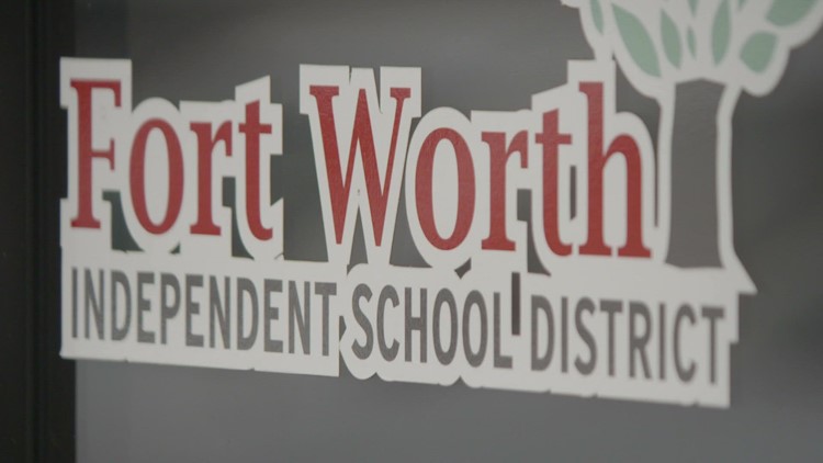 Fort Worth mom’s mic cut during board meeting about kids getting dropped off at wrong bus stop