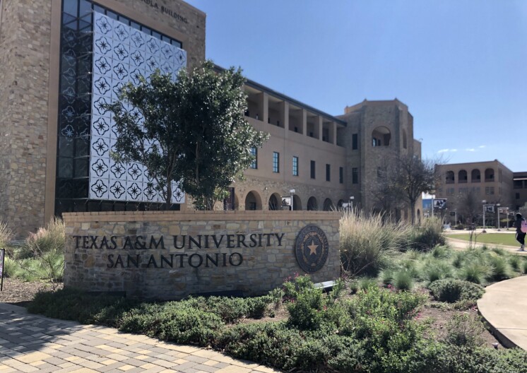 ‘Unique’ graduate-level scholarships donated to support A&M-San Antonio counseling students