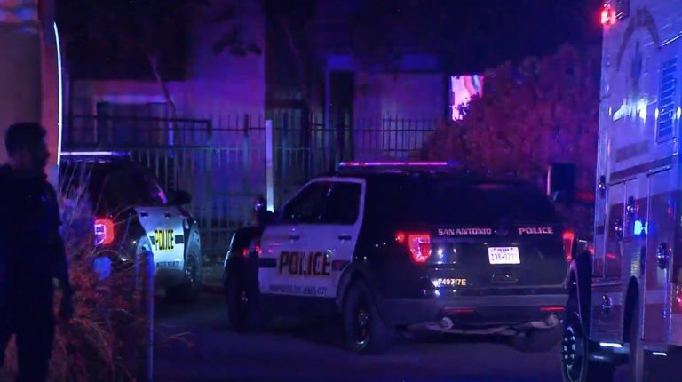 SAPD responds to two shootings, 1 fatal, at the same apartment complex overnight