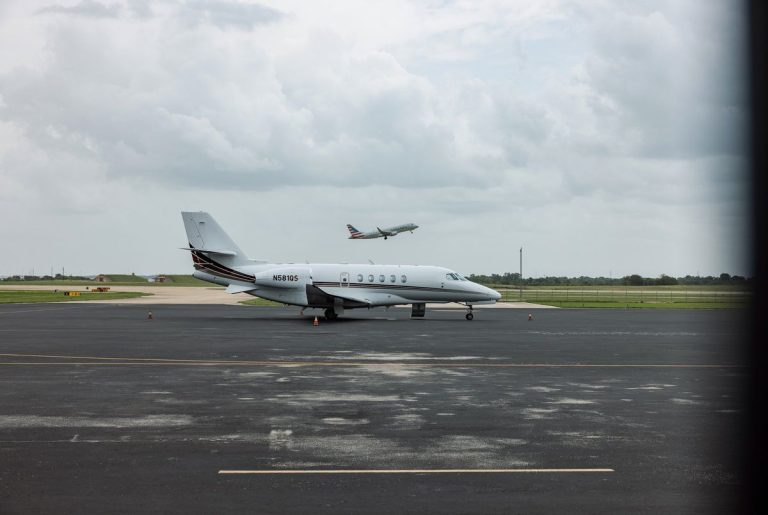 Power restored at Austin airport after morning power outage