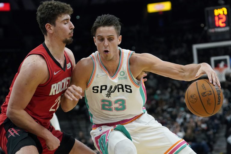 ? Spurs’ Game Preview: Young stars hit the road, face Rockets in preseason opener on Sunday