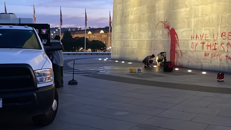 Clean-up begins after vandal defaces Washington Monument with red paint