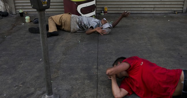 Democrat-Run Cities Cruelly Employ ‘Anti-Homelessness Architecture’ to Curb Public Sleeping