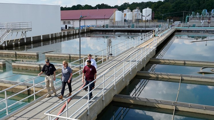 Mississippi capital city close to normal water pressure, officials say