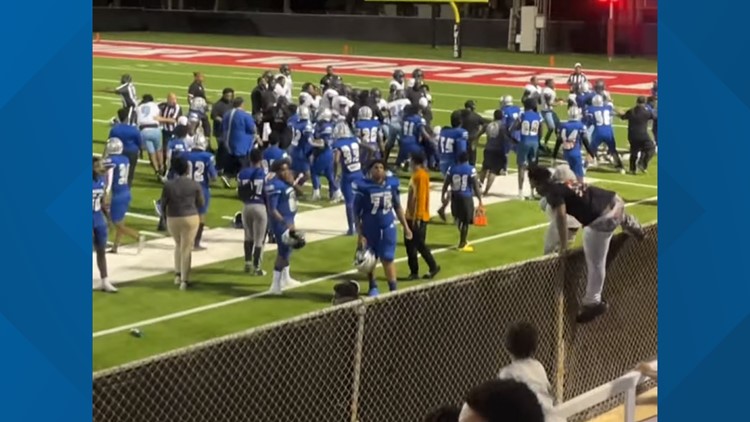 Fight breaks out on field between Fort Worth, Dallas high school football teams