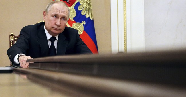 Vladimir Putin to Address Russia; Annexation of Ukraine Provinces and Mobilization Seem to Be on the Table