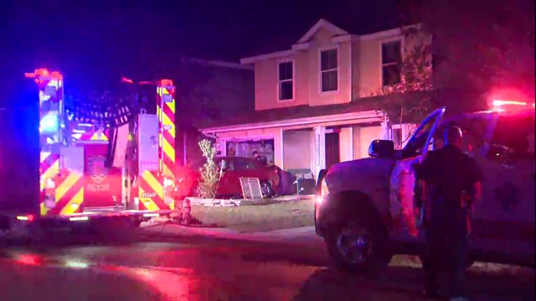 Girl rescued on roof of Southwest Side home after it went up in flames, SAFD says