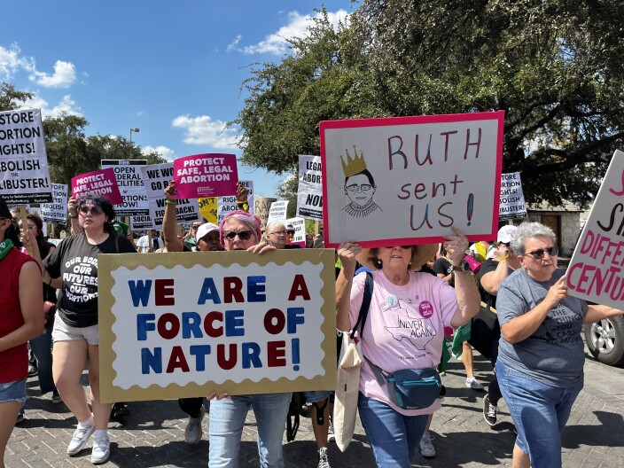 ‘Women’s Wave’ washes over San Antonio