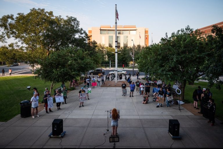 Abortion rights supporters struggle to keep issue top of mind for Texas voters