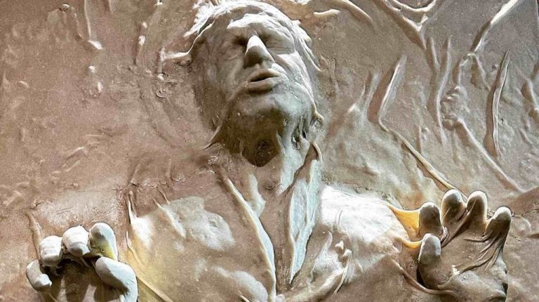 They Baked a Replica of Star Wars Hero ‘Pan Solo’ Frozen in Carbonite –Now in Bread For Halloween