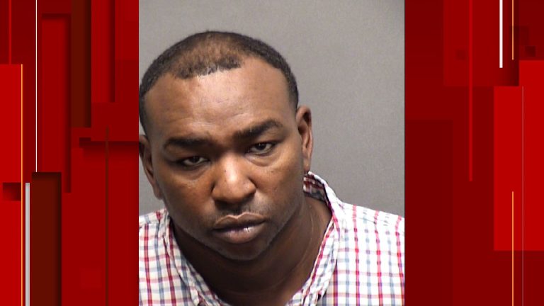 Man arrested for robbing San Antonio Twin Liquors, threatening shooting, affidavit states