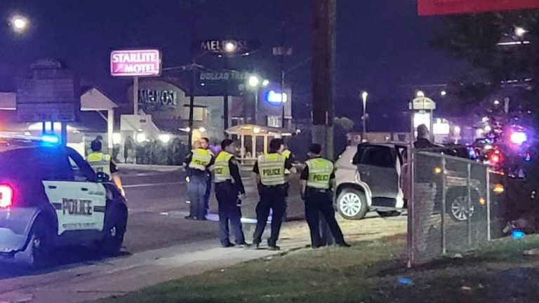 Driver shot in head, crashes vehicle on Northwest Side, police say