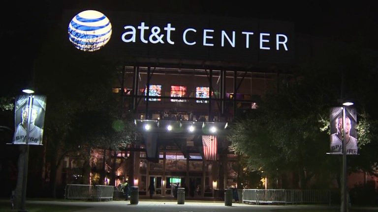 AT&T to extend naming rights for Spurs arena