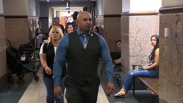 Ex-Precinct 2 captain given immunity, allowed to leave court without testifying against Barrientes Vela