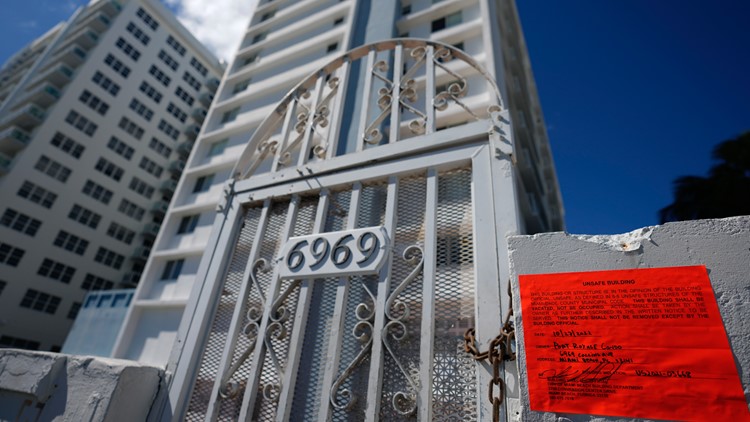 Miami building evacuated near site of deadly condo collapse