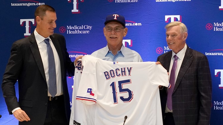 Bochy missed game, takes over Rangers team he beat for title