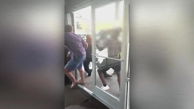 Video: Police investigate violent confrontation at Plano Hooters restaurant involving 3 adults