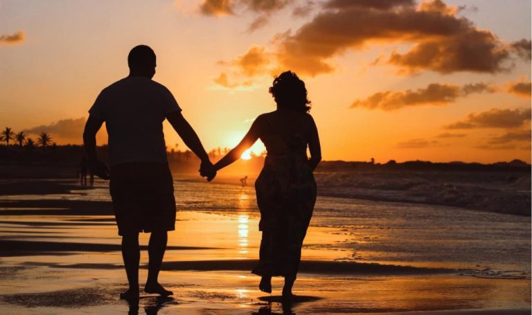 42% Have Fallen Back in Love With a Partner After Going on Vacation Together