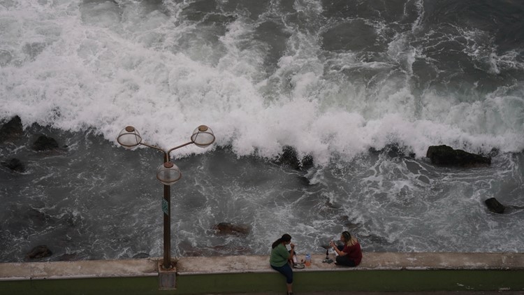 Hurricane Orlene hits Mexico’s Pacific coast near Mazatlan