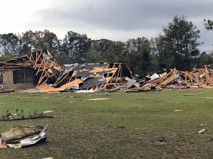 Tornadoes hit Texas and Oklahoma, killing at least 2 people and injuring dozens