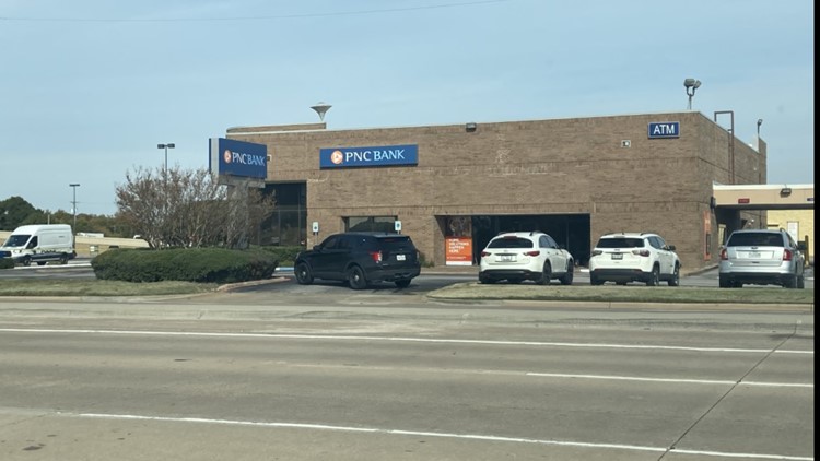 McKinney High School lockout lifted as officers search for bank robbery suspect, police say