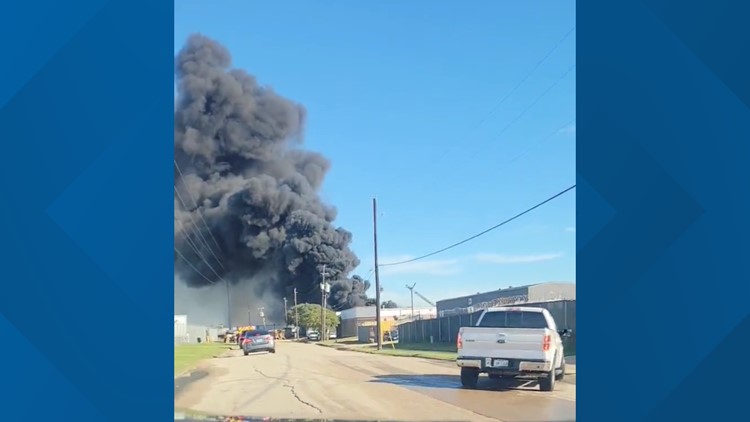 Two-alarm structure fire leads to roof collapse in northwest Dallas, official says