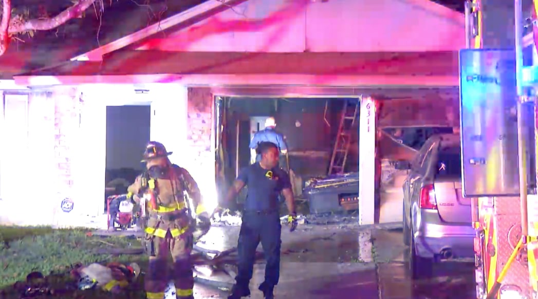 Family of 3 unharmed following garage fire at home on Northeast Side, SAFD says
