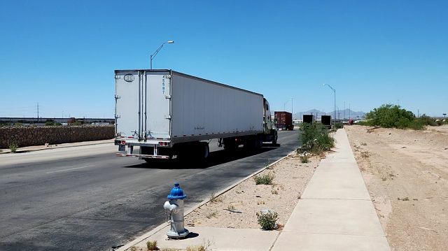 Texas truck inspections costing border industry $32 million a day, Juarez official says