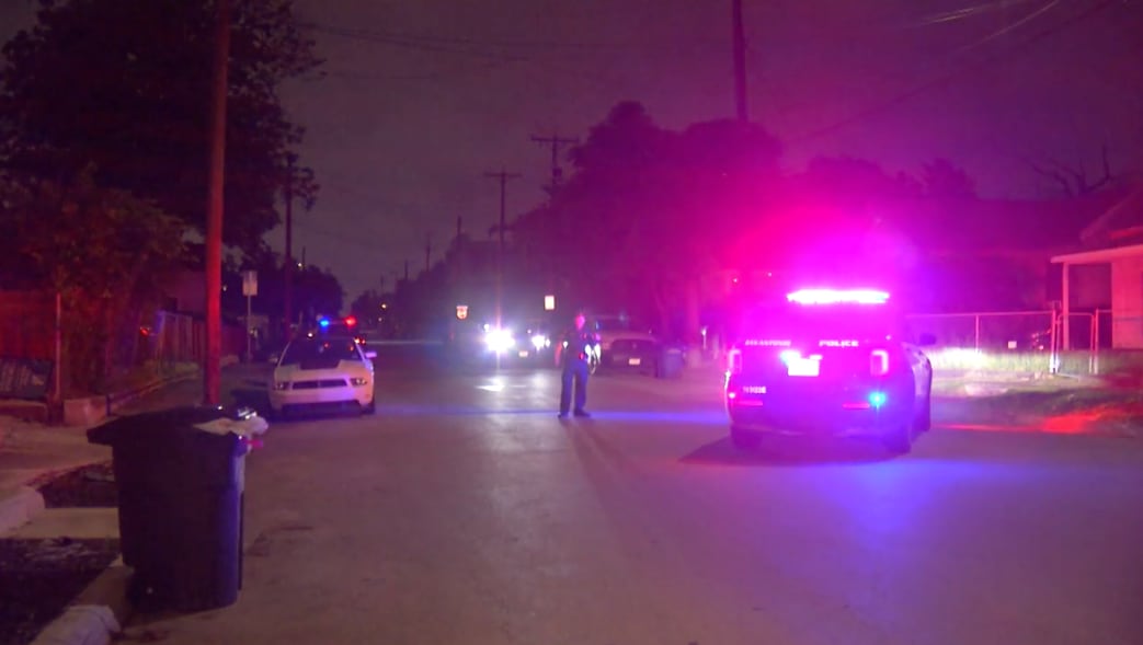 Man has throat slashed after confronting someone messing with his vehicle, SAPD says