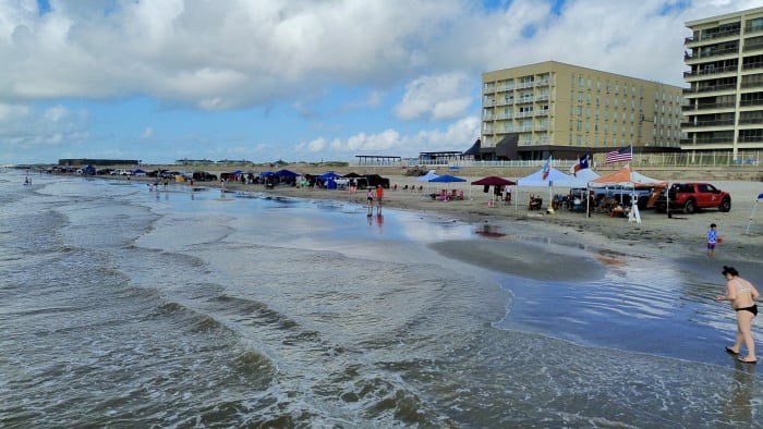 Body of missing man found on shore at Corpus Christi beach, officials say