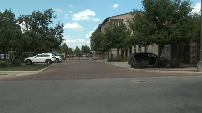 Man, woman killed in suspected murder-suicide at North Side apartment complex, SAPD says