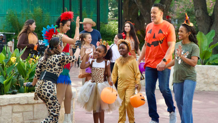 Zoo Boo! returns to San Antonio Zoo for Halloween season