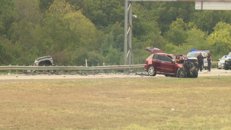 4 people killed in crash that shut down I-45 at Simpson Stuart Road in Dallas