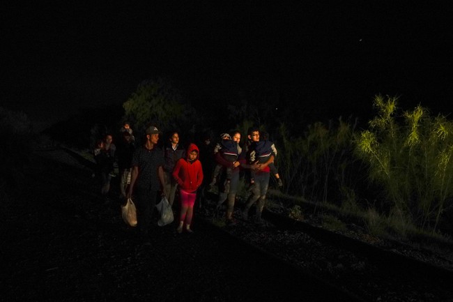 REPORT: Human Traffickers Posing As Parents and Drugging Children to Elude Border Authorities