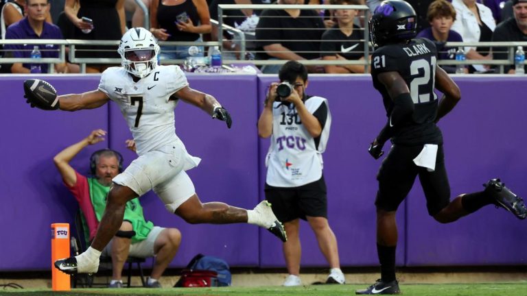 Jefferson’s 3rd TD pass pushes UCF past TCU 35-34 after Frogs blocked 3 kicks and led by 3 TDs