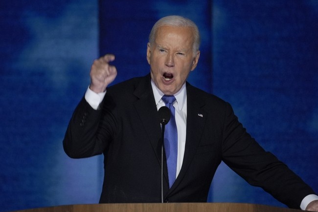 WATCH: Joe Biden Rudely Shuts Down Reporter for Daring to Ask a Question About Putin’s Threat