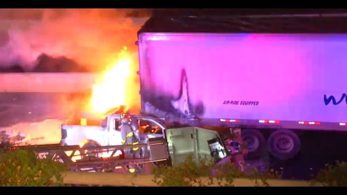 Woman dead on Northeast Side after crashing truck into 18-wheeler, SAPD says