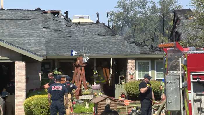 ‘Total loss’: Northeast Side home destroyed, neighbor’s house damaged after fire, SAFD says