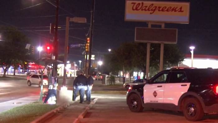 Man cut across face at bus stop near downtown, police say