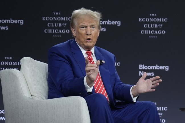 Trump Has Audience Cheering During Economic Club of Chicago Interview; Kamala’s Response Is Icing on Cake